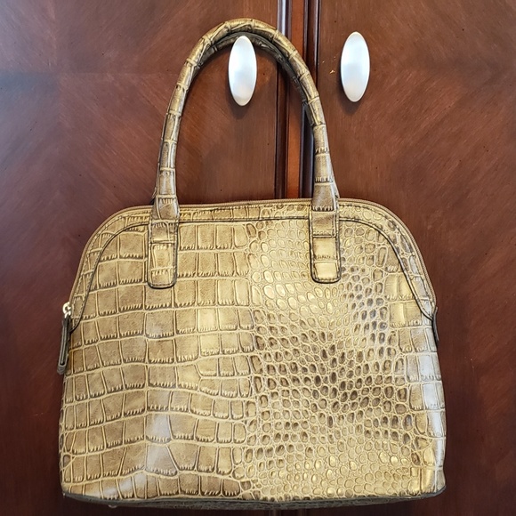 New London Fog bag - Picture 3 of 5